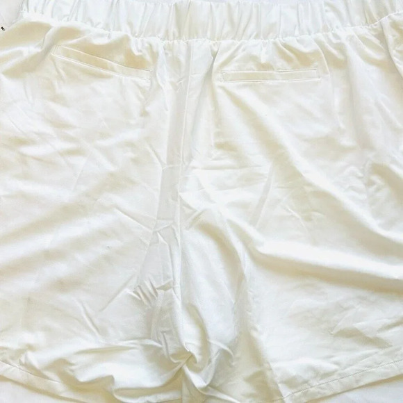 NWT TEK GEAR Women High Rise Pockets Fully Lined White Shorts Plus Size 2X - Picture 3 of 5